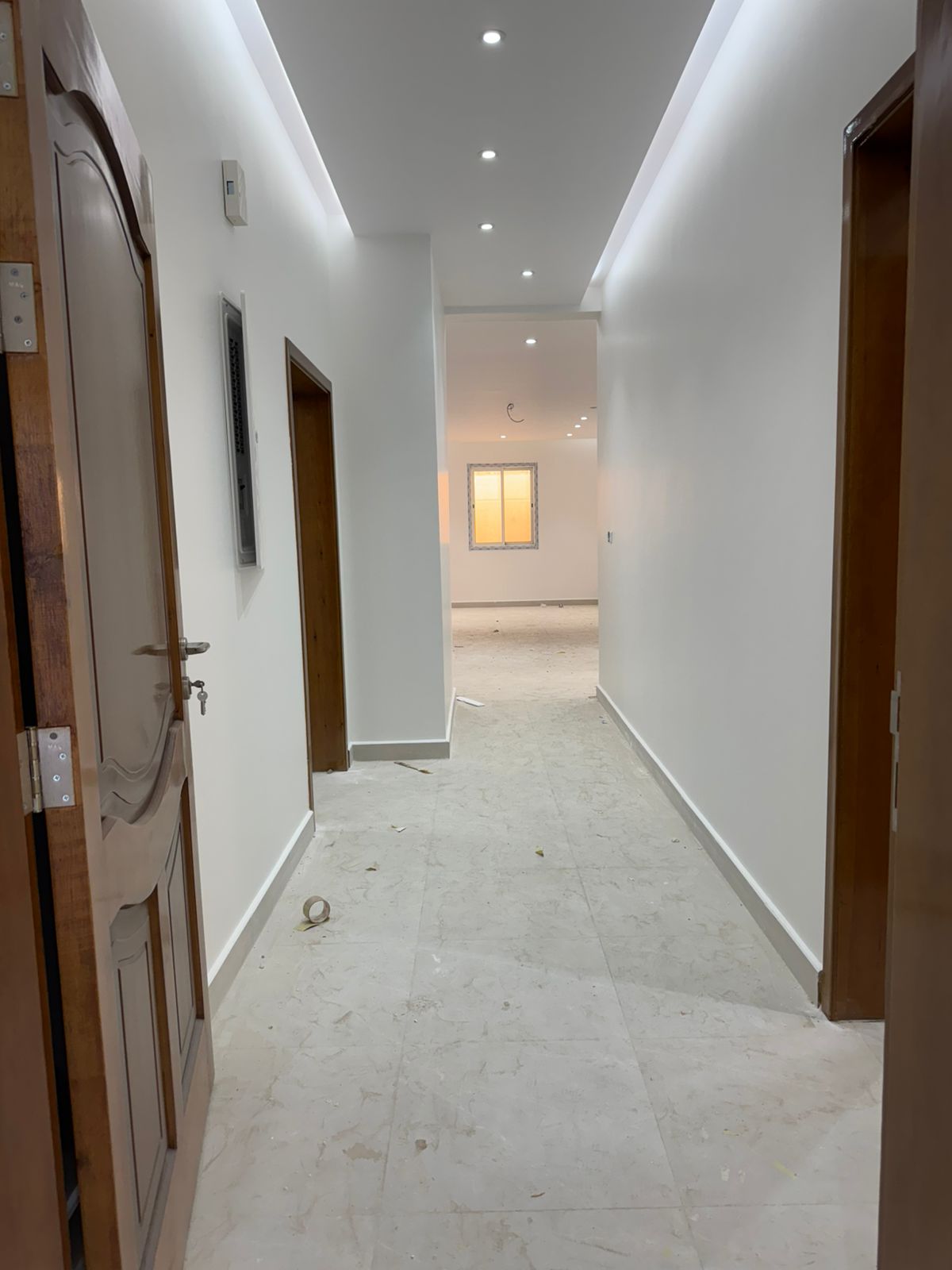 عماره جديده 5 شقق للبيع بمخطط الملك فهد 