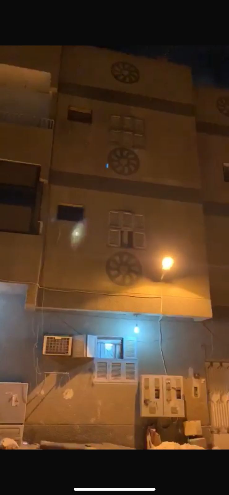 عمارة شعبية للبيع الحرة الشرقية