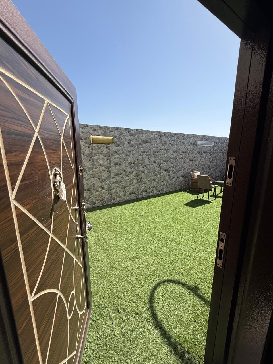 فيلا وشقه ارضيه للبيع بمخطط باقدو ( حي الفردوس )