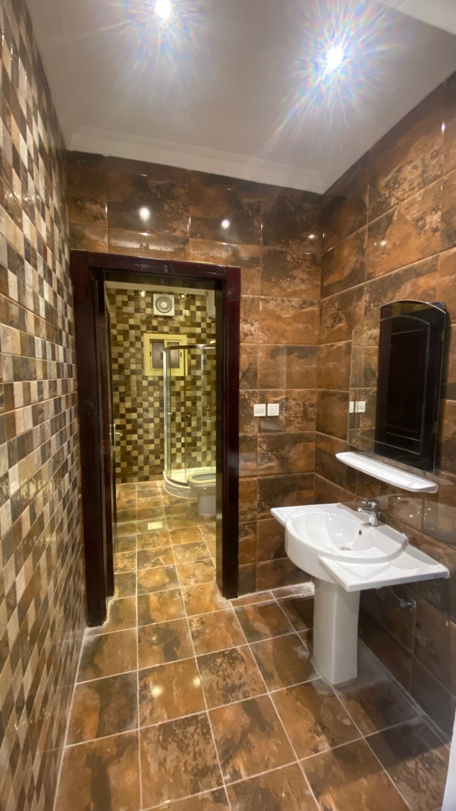 عماره 5 شقق للبيع بمخطط الملك فهد