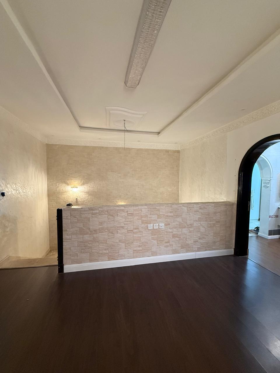 فيلا وشقه ارضيه للبيع بمخطط باقدو ( حي الفردوس )