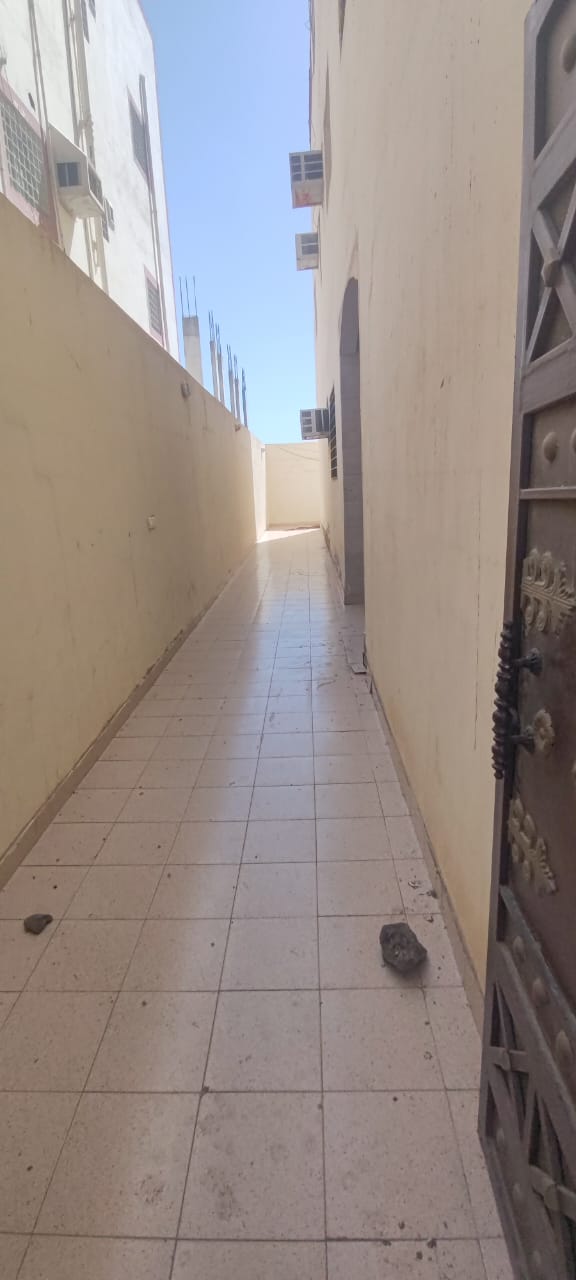 عمارة تجارية للبيع بمخطط الملك فهد