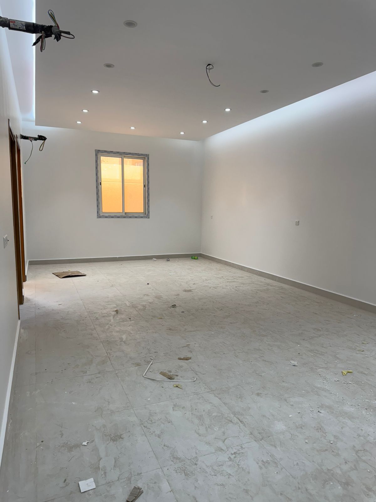عماره جديده 5 شقق للبيع بمخطط الملك فهد 