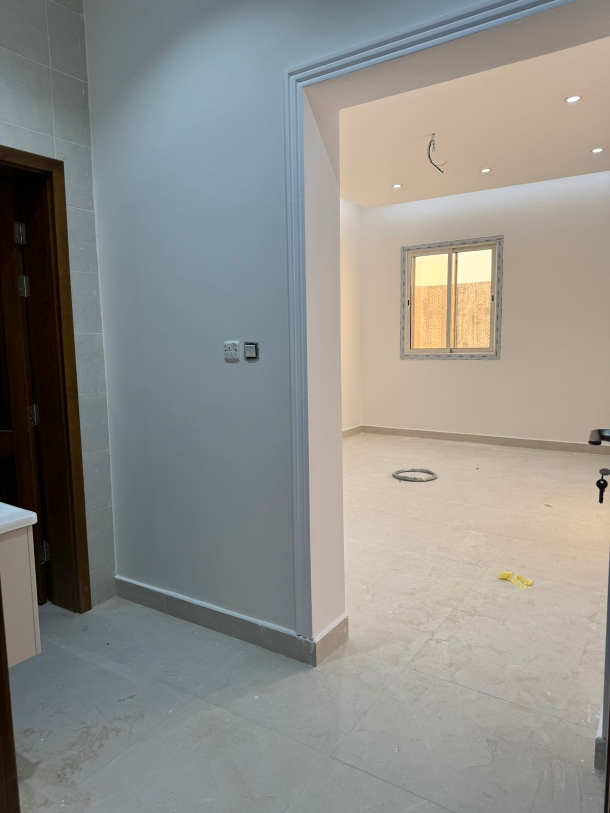 عماره جديده 5 شقق للبيع بمخطط الملك فهد 