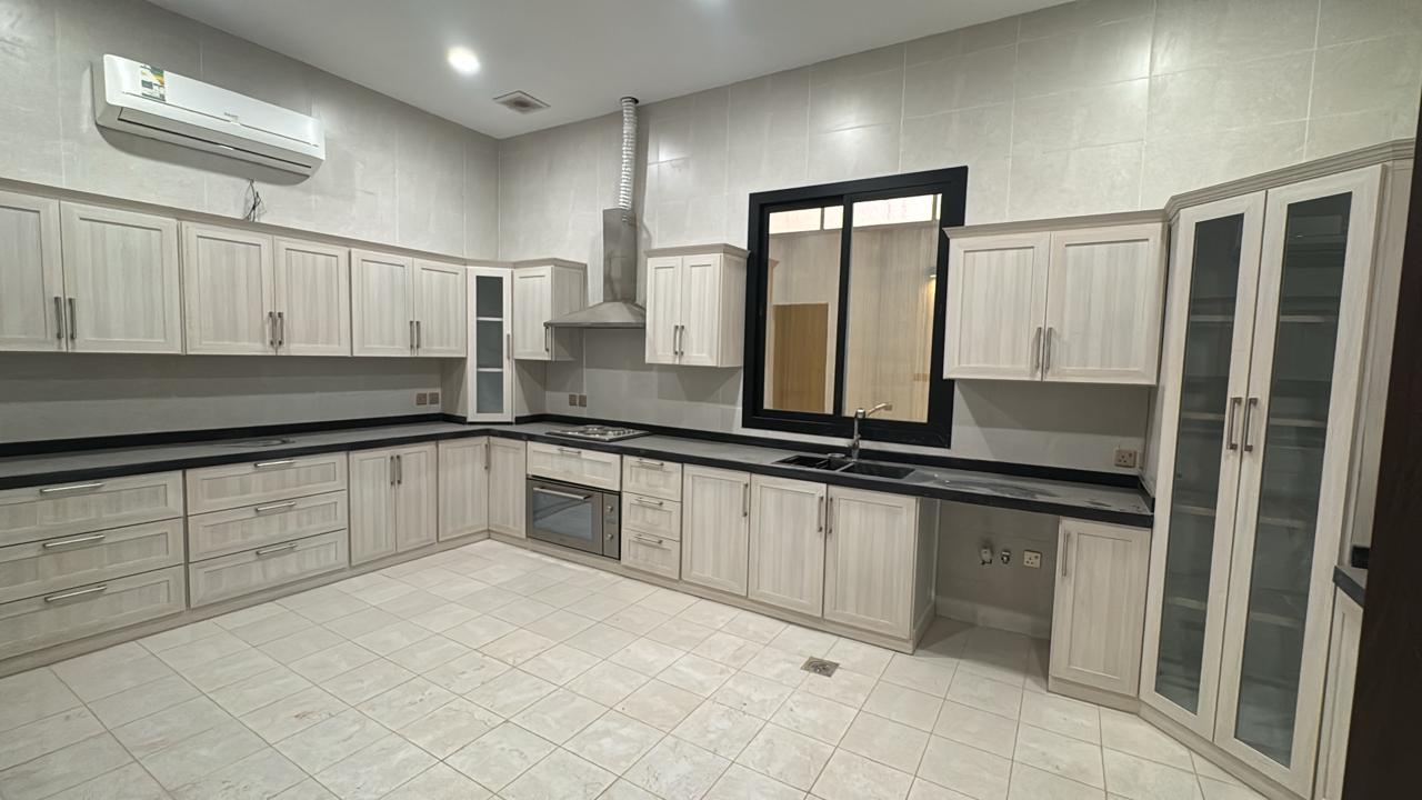 فيلا للبيع بمخطط الرانوناء