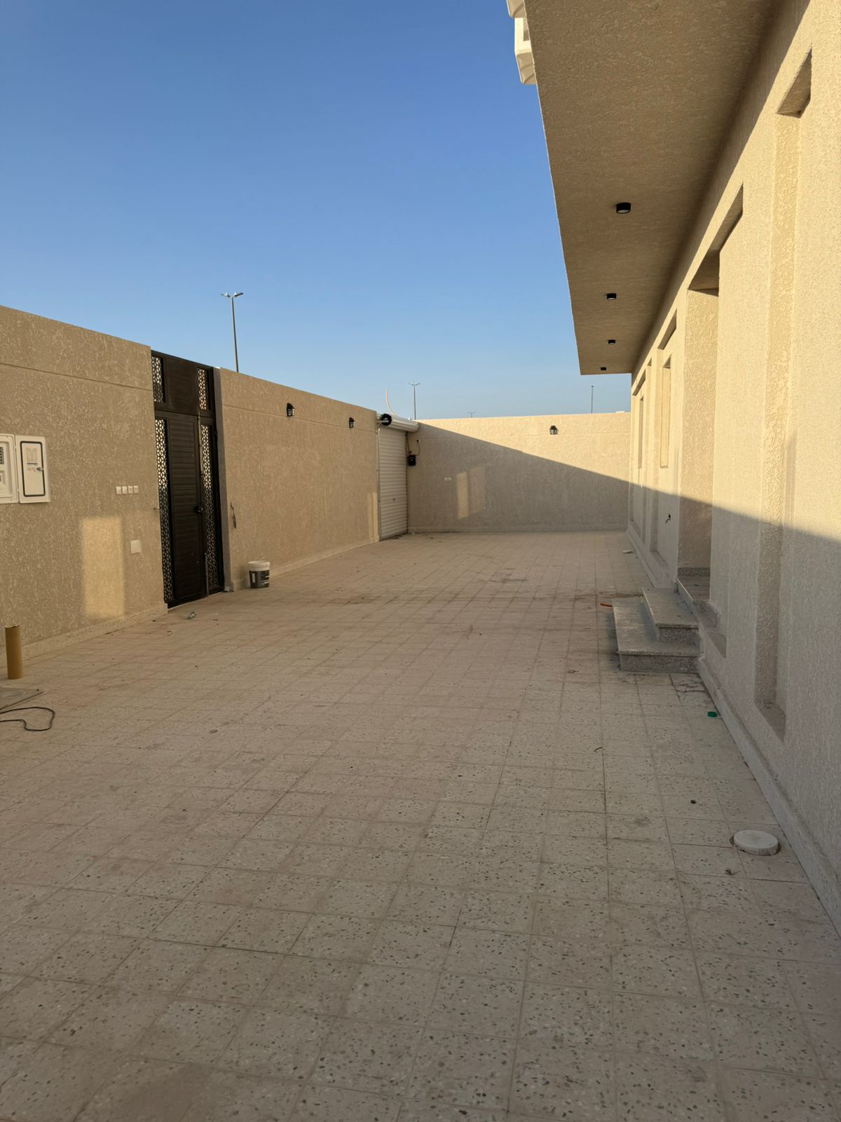 عماره جديده 5 شقق للبيع بمخطط الملك فهد 
