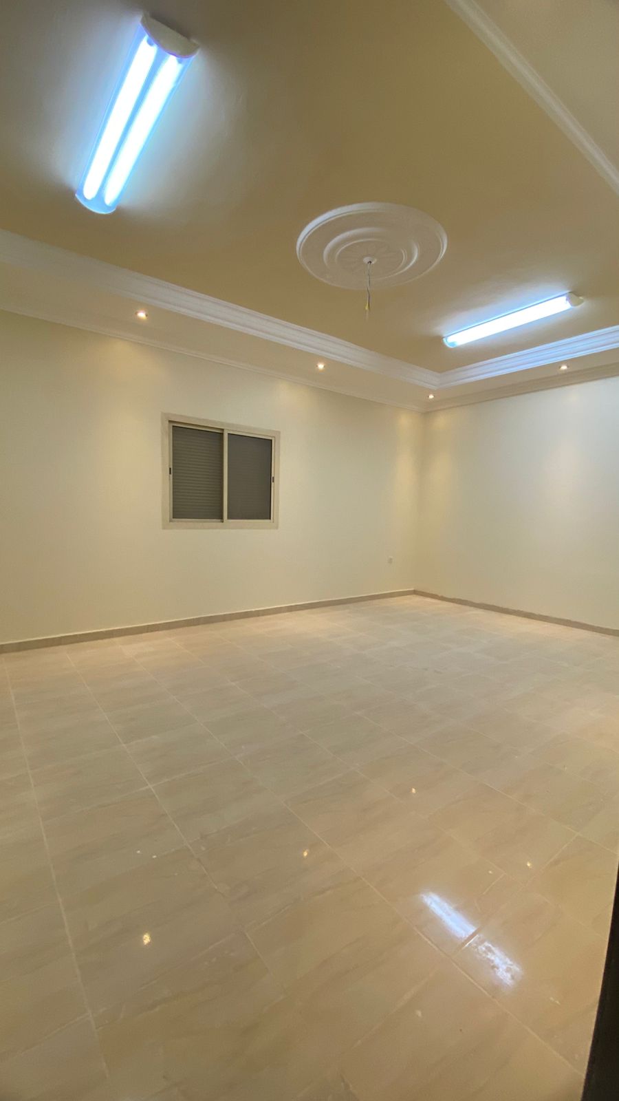 عماره 5 شقق للبيع بمخطط الملك فهد